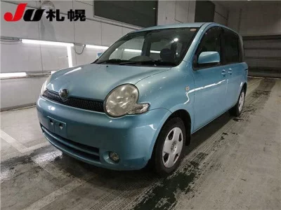 Toyota SIENTA  с аукциона в Японии
