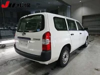 Toyota SUCCEED лот № 1095 оценка 3.5  с аукциона в Японии 1