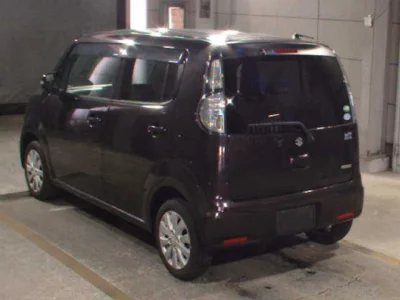 Suzuki MRWAGON