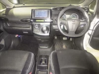 Toyota WISH лот № 3050 оценка 3.5  с аукциона в Японии 2