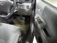 Toyota VOXY лот № 2586 оценка 3.5  с аукциона в Японии 6