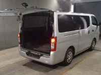 Nissan CARAVAN VAN лот № 80 оценка 3  с аукциона в Японии 4