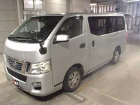 Nissan CARAVAN VAN лот № 80 оценка 3  с аукциона в Японии 3