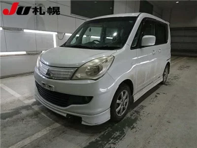 Mitsubishi DELICA D2