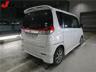 Mitsubishi DELICA D2