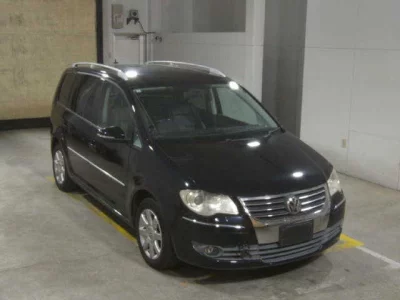 Volkswagen GOLF TOURAN