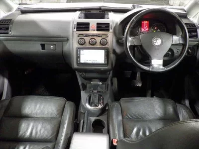 Volkswagen GOLF TOURAN