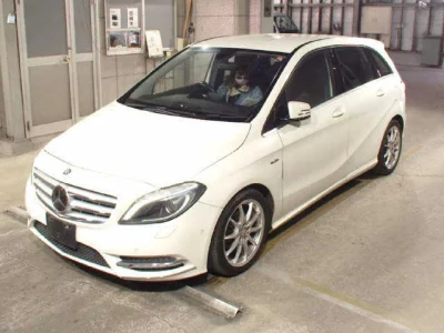 Mercedes-Benz B CLASS
