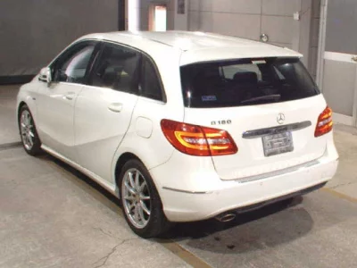 Mercedes-Benz B CLASS