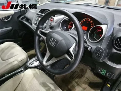 Honda FIT  с аукциона в Японии