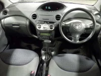 Toyota VITZ лот № 4212 оценка R  с аукциона в Японии 2