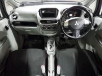 Mitsubishi I лот № 4236 оценка 3.5  с аукциона в Японии 2