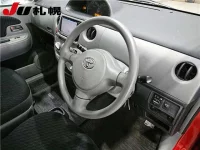 Toyota SIENTA лот № 1132 оценка R  с аукциона в Японии 2