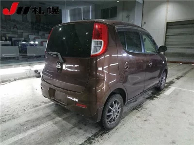 Nissan MOCO  с аукциона в Японии