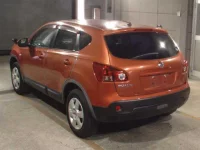 Nissan DUALIS лот № 8352 оценка 3.5  с аукциона в Японии 1