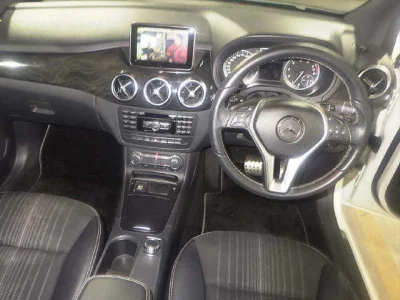 Mercedes-Benz B CLASS