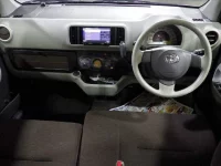 Toyota PASSO лот № 4245 оценка 3.5  с аукциона в Японии 2