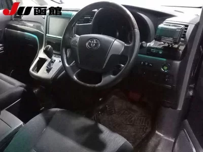 Toyota VELLFIRE  с аукциона в Японии