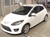 Mazda DEMIO лот № 8482 оценка R  с аукциона в Японии 3