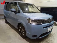 Honda STEP WAGON лот № 9213 оценка 4.5  с аукциона в Японии 3