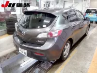 Mazda AXELA лот № 8719 оценка 3  с аукциона в Японии 8