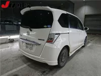 Honda FREED лот № 270 оценка R  с аукциона в Японии 1
