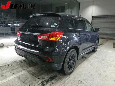 Mitsubishi RVR
