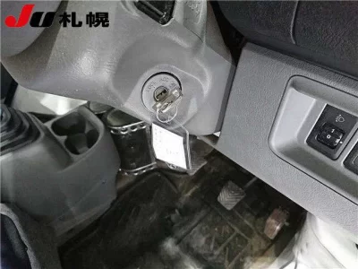 Mitsubishi MINICAB TRUCK