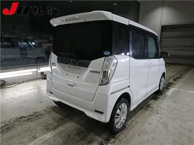 Mitsubishi EK SPACE