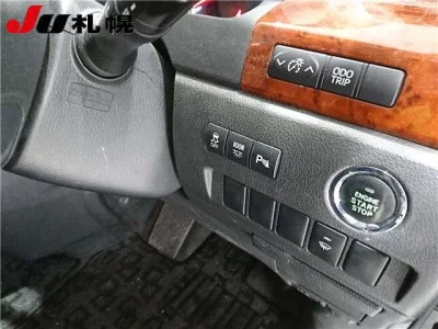 Toyota VELLFIRE  с аукциона в Японии