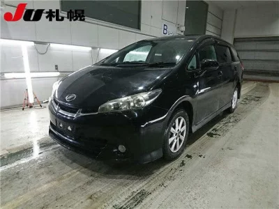 Toyota WISH  с аукциона в Японии