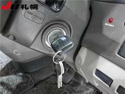 Nissan ELGRAND  с аукциона в Японии