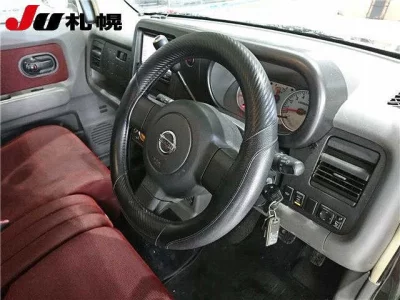 Nissan CUBE  с аукциона в Японии