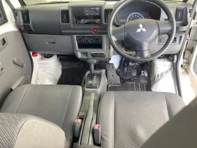 Mitsubishi MINICAB VAN
