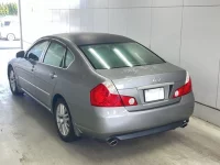 Nissan FUGA лот № 2053 оценка 3.5  с аукциона в Японии 1