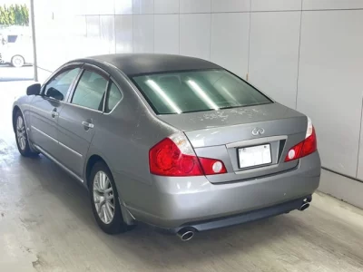 Nissan FUGA  с аукциона в Японии