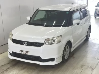 Toyota COROLLA RUMION