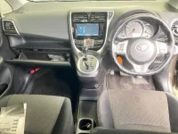 Toyota RACTIS лот № 3044 оценка 3.5  с аукциона в Японии 3