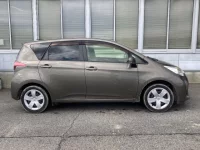 Toyota RACTIS лот № 3044 оценка 3.5  с аукциона в Японии 2