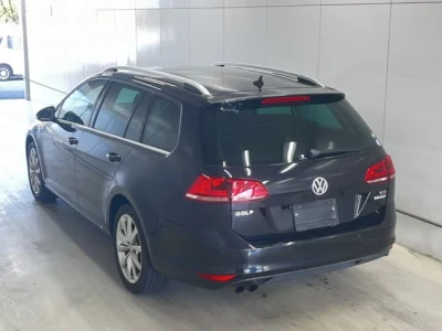 Volkswagen GOLF VARIANT