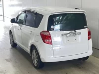 Toyota RACTIS лот № 3040 оценка 3.5  с аукциона в Японии 1