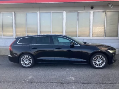 Volvo V60  с аукциона в Японии