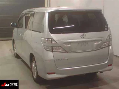 Toyota VELLFIRE  с аукциона в Японии
