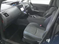 Toyota PRIUS ALPHA лот № 4072 оценка 3.5  с аукциона в Японии 2