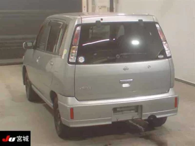 Nissan CUBE  с аукциона в Японии
