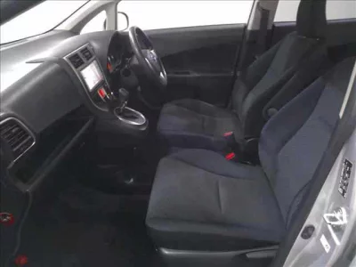 Toyota RACTIS  с аукциона в Японии