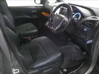 Toyota NOAH лот № 2011 оценка 3.5  с аукциона в Японии 3