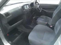 Toyota PROBOX лот № 9017 оценка 3  с аукциона в Японии 2