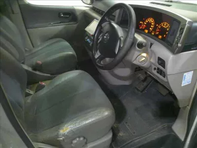 Nissan ELGRAND  с аукциона в Японии