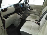 Nissan ROOX лот № 6060 оценка 4  с аукциона в Японии 2